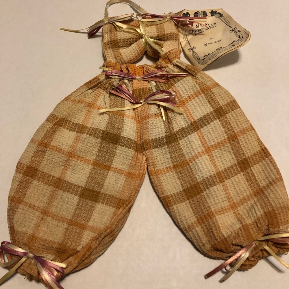 Vintage Dish Rag Decor Bra n Britches